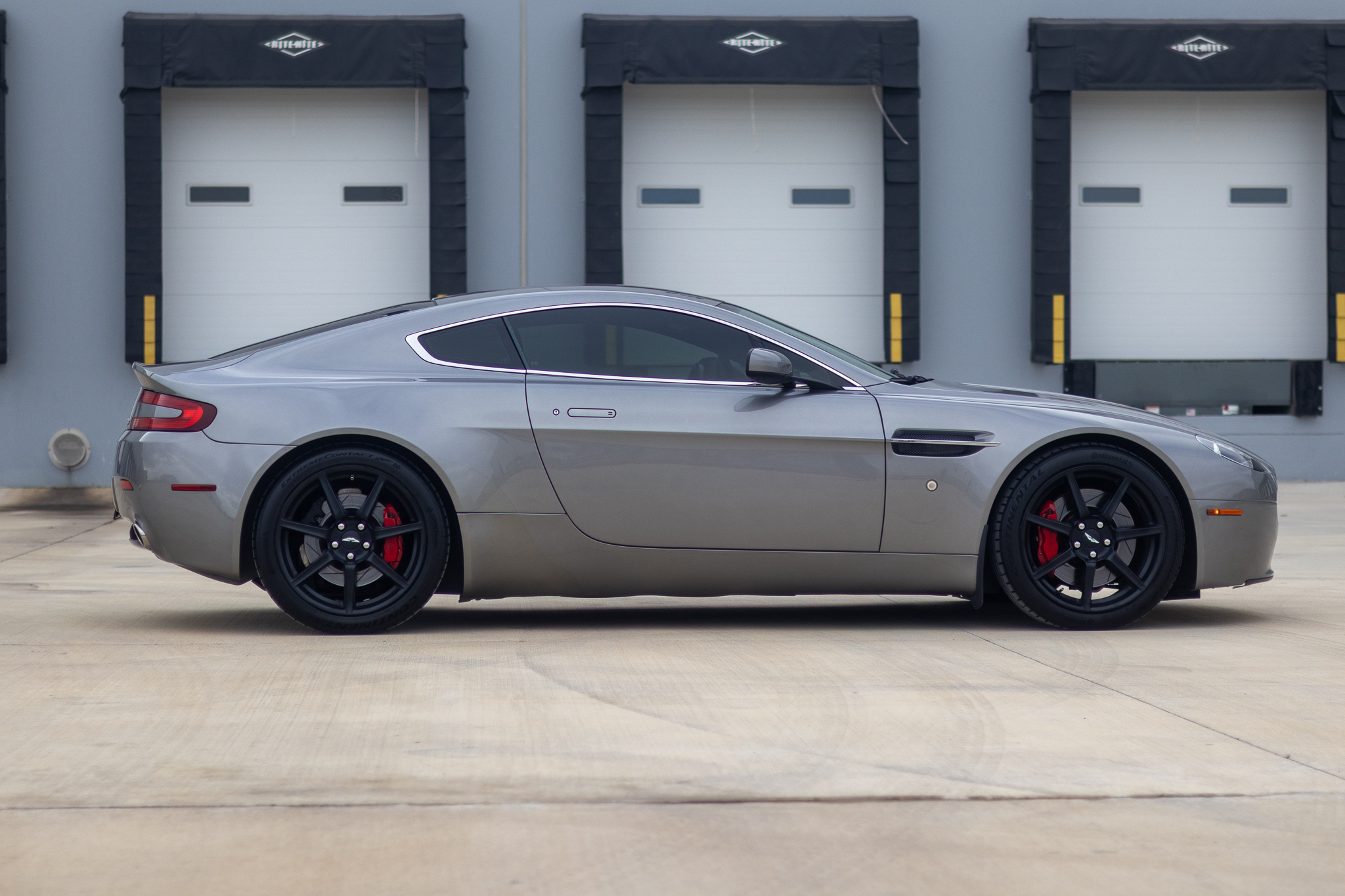aston martin v8 vantage sportshift 2008 SCFBF03B28GC08540 image aston martin v8 vantage sportshift 2008 SCFBF03B28GC08540 image